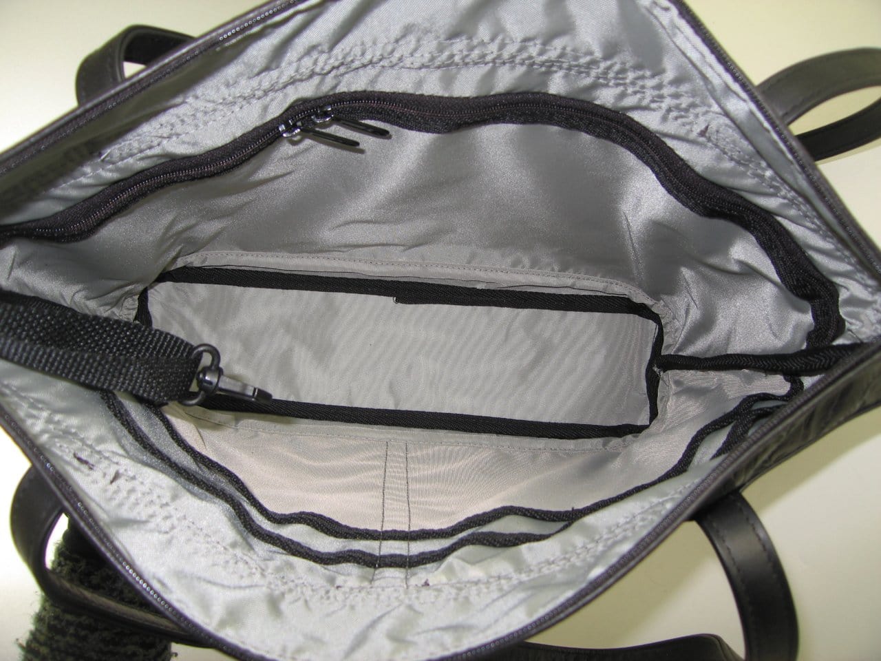 Marley French Satchel V223